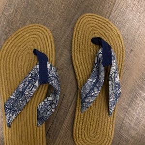 New without tags. Make an offer. Never worn